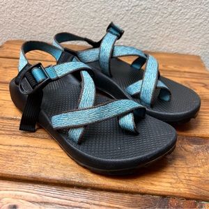 CHACO Sz 8 Blue Brown Toe Loop Outdoor Women’s Sandals